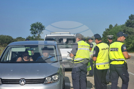 Село Топола - акция - полиция