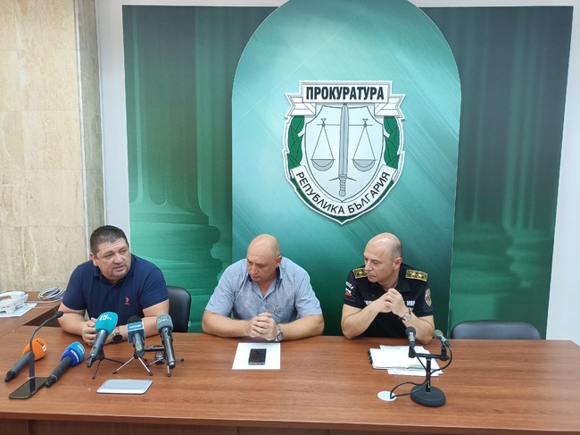 Окръжна прокуратура – Бургас внесе в съда искане за вземане на мярка за неотклонение „задържане под стража“ по отношение на 7 чужди граждани, обвинени в участие в организирана престъпна група за разпространение на наркотици