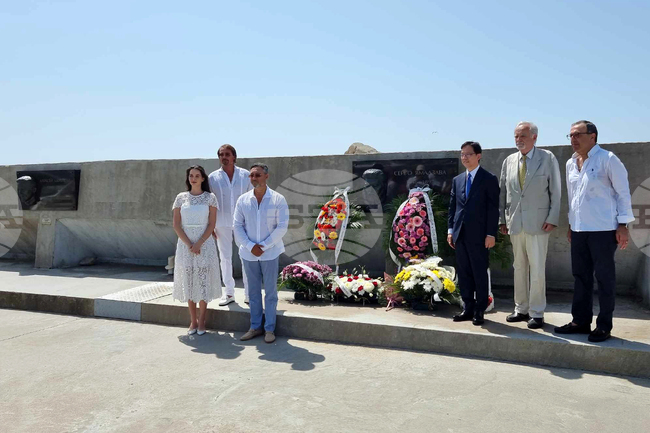 Свети Влас - барелеф - японски самурай - откриване