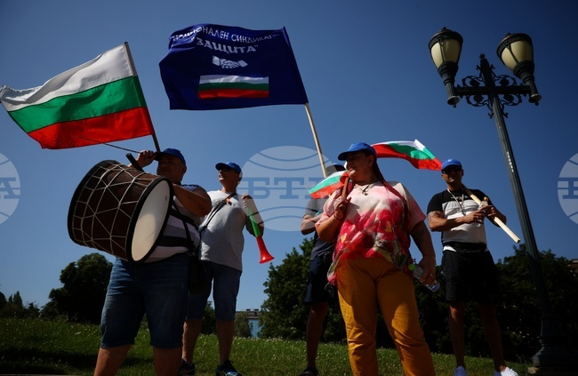 Национален синдикат "Защита“ - протест