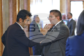 Парламент - кулоари