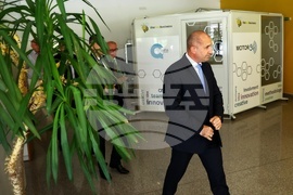 Румен Радев - изявление - Форум „Автомобилната индустрия среща властта“