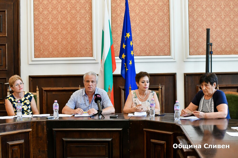 Община Сливен: Местният парламент ще гласува промяна в две общински наредби и обявяване на конкурс за управител на „Индустриален парк Сливен"