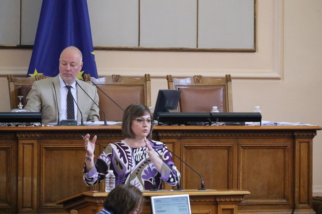 Корнелия Нинова: БСП предлага европейската практика минималната работна заплата да стане 50 % от средната от 1 юли