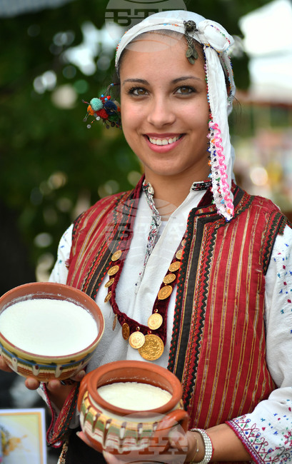 Кандидатурата на България за включване на киселото мляко в списъка на ЮНЕСКО е в унисон с уелнес концепция, разработена от катедра "Икономика на туризма" при УНСС