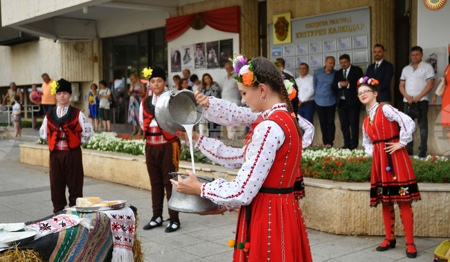 Разград - „Панаир на киселото мляко и Фестивал на народните традиции и художествени занаяти“