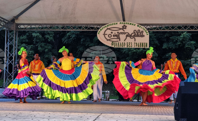 Добрич - фестивал "Фолклор без граници"