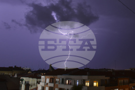 Русе - буря - светкавици