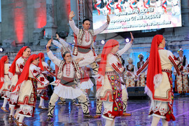 Пловдив - „Академичен Фолклорен Ансамбъл“ - концерт