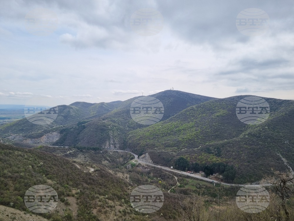 Възстановено е движението в прохода Боаза край Търговище