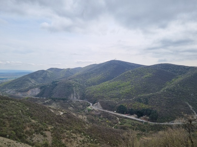 Възстановено е движението в прохода Боаза край Търговище