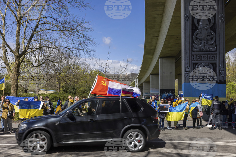 В Германия се състояха протести в подкрепа на Русия и контрапротести в поддръжка на Украйна