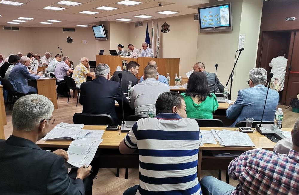 Общински съвет - Плевен гласува допълнително финансиране за провеждане на Ученическите игри 