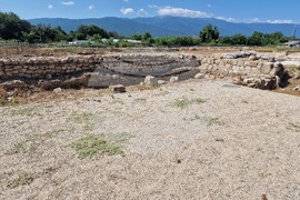 Петрич - kаменна оброчна плочка - Хераклея Синтика