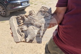 Петрич - kаменна оброчна плочка - Хераклея Синтика