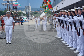 Варна - Научно-изследователски кораб 421 "Св. Св. Кирил и Методий" - годишнина