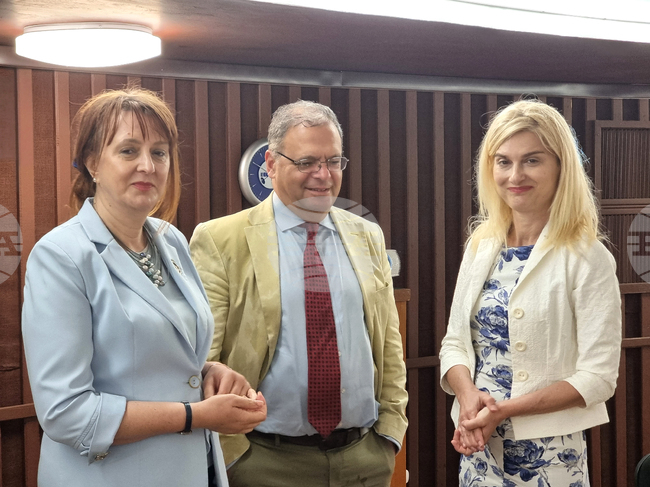 Варна - сдружение - научна общност - обединяване