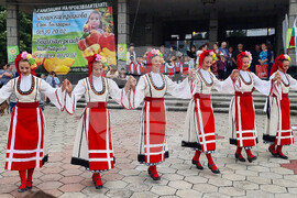 Село Гавраилово - „Златна праскова" - празник