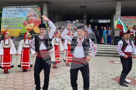 Село Гавраилово - „Златна праскова" - празник