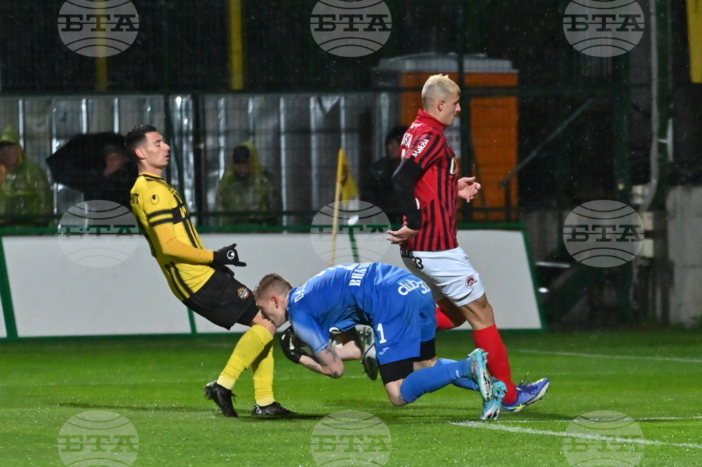 Пловдив - футбол - Ботев Пловдив - Локомотив София