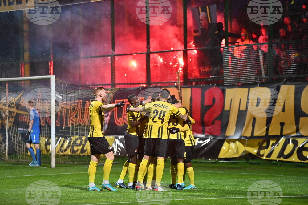 Пловдив - футбол - Ботев Пловдив - Локомотив София