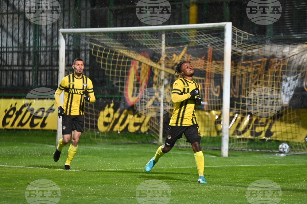 Пловдив - футбол - Ботев Пловдив - Локомотив София