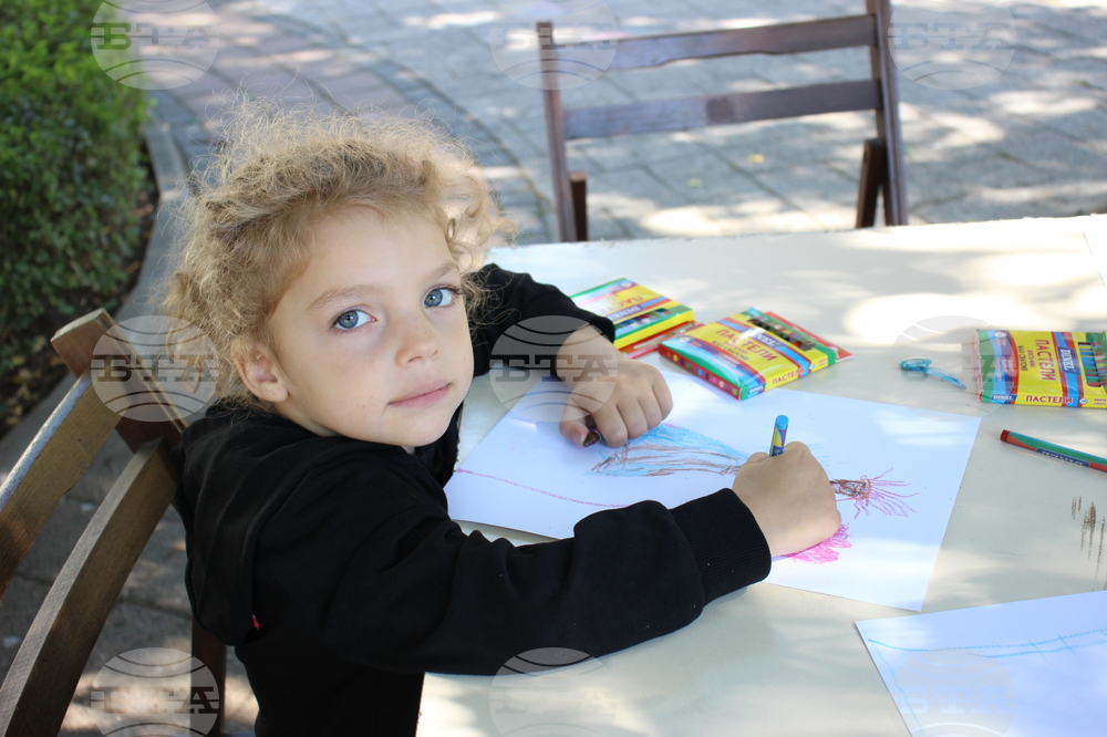 Разград - Панаир на киселото мляко - рисуване на открито