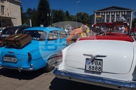 Разград - ретро парад - коли