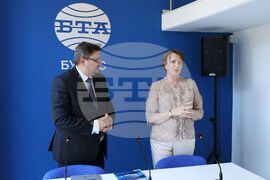 Национален пресклуб на БТА Бургас - Областна управа - награда за БТА