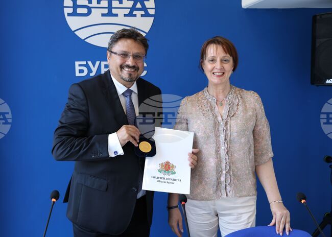 Национален пресклуб на БТА Бургас - Областна управа - БТА - награда