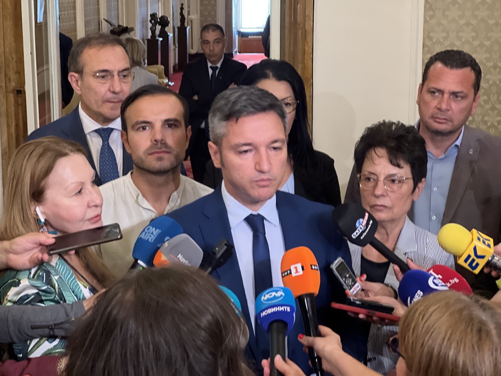 Кристиан Вигенин: Начинът да спрат инцидентите е бързото включване на българите в Конституцията на РСМ