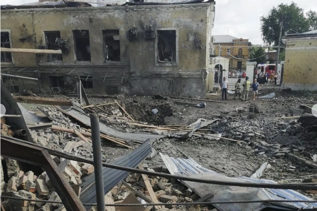 15 ранени при взрив в руския град Таганрог, за който властите предполагат, че е от експлозия на ракета