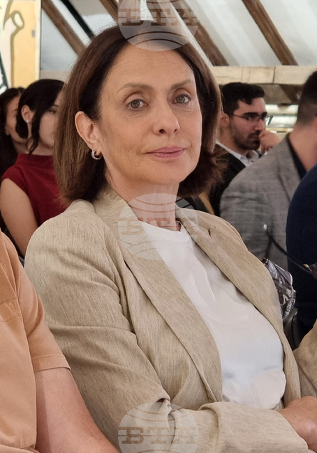 България е в по-добро положение в сравнение с други държави по отношение на доставките на газ и петрол, каза Надежда Нейнски