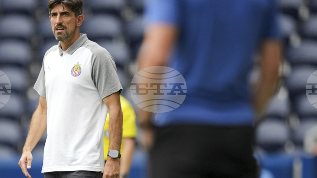 Националният селекционер по футбол на Сърбия Велко Паунович иска да се посъветва с Желко Обрадович