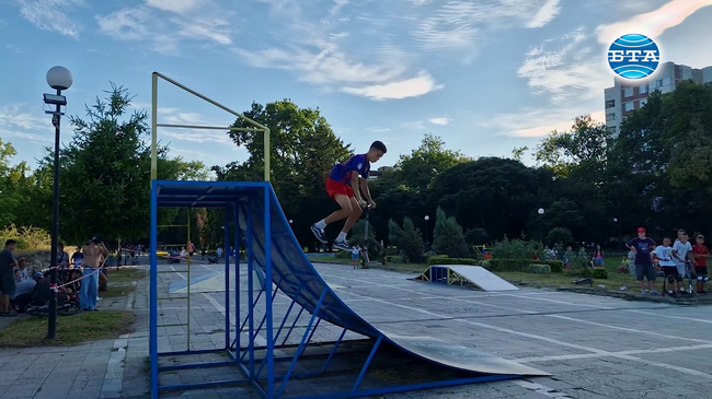 Със състезание по каране на тротинетки приключи инициативата "Субкултурен меланж" във Видин