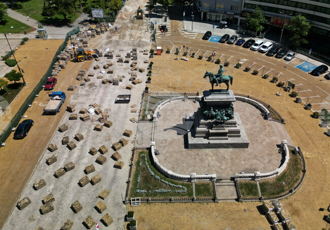 Булевард "Цар Освободител" - жълти павета - ремонт