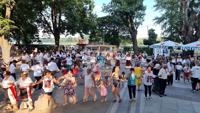 Видин - фолклорен празник - фестивал Дунавски вълни