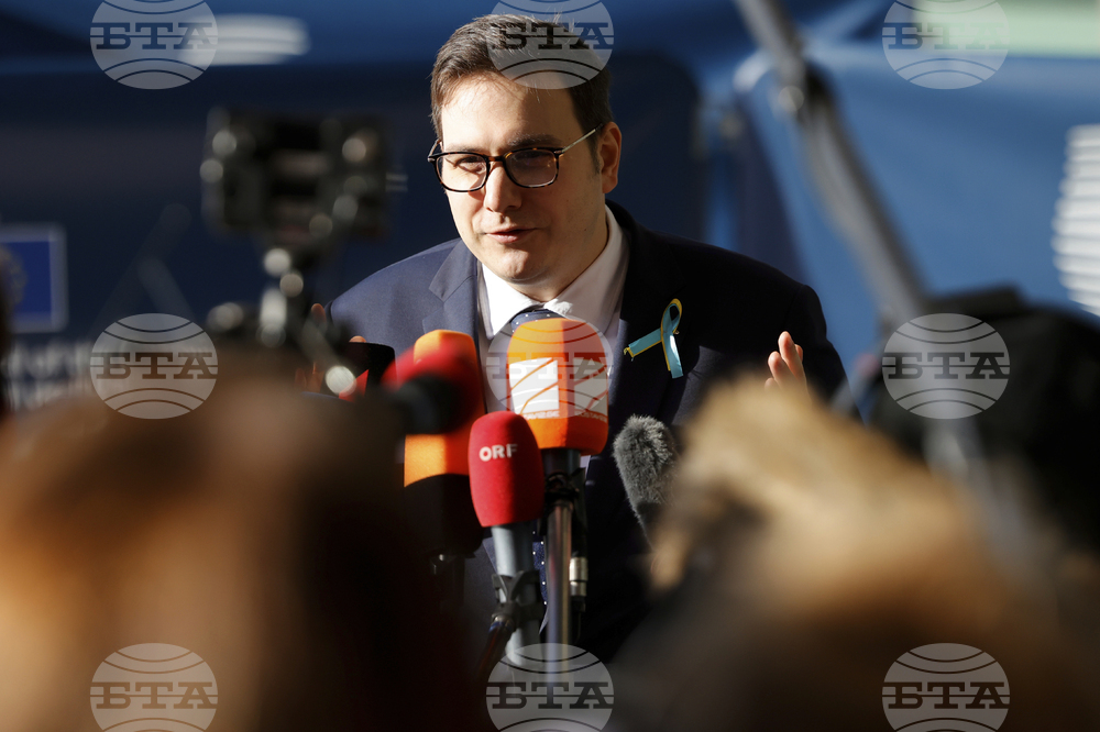 Русия е предупредила Чехия да не изнася оръжие от ерата на Варшавския договор, каза чешки министър