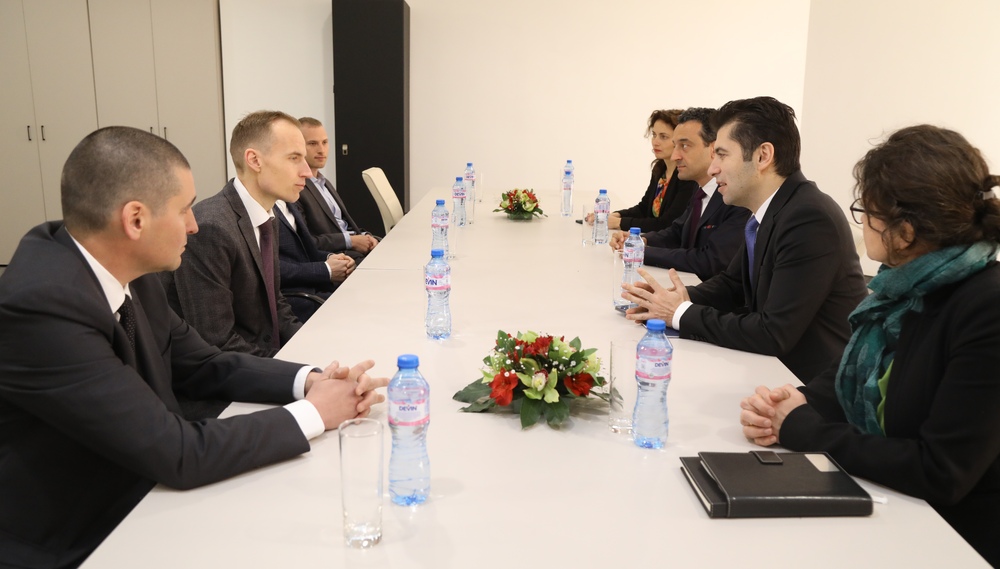  Кирил Петков - Слав Петров и Игор Зграблич - среща