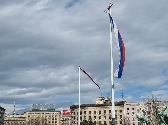 Сърбия и през декември няма да отвори нито един клъстер в преговорите с Европейския съюз, съобщава независимата медия "Нова С"