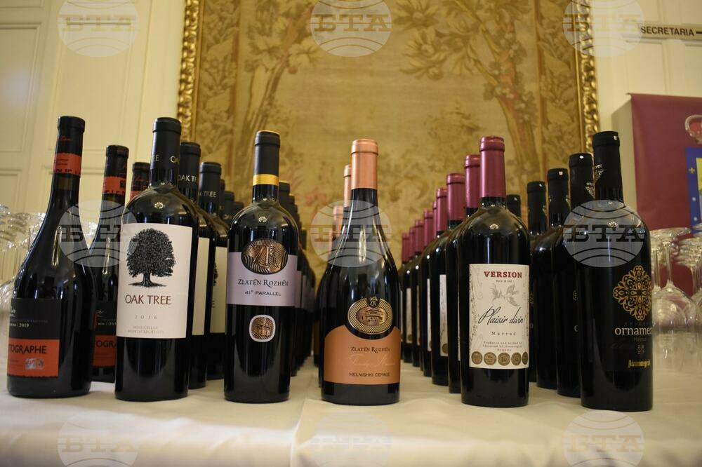 Bulgarian Wines Impress Monarch, Spanish Sommeliers