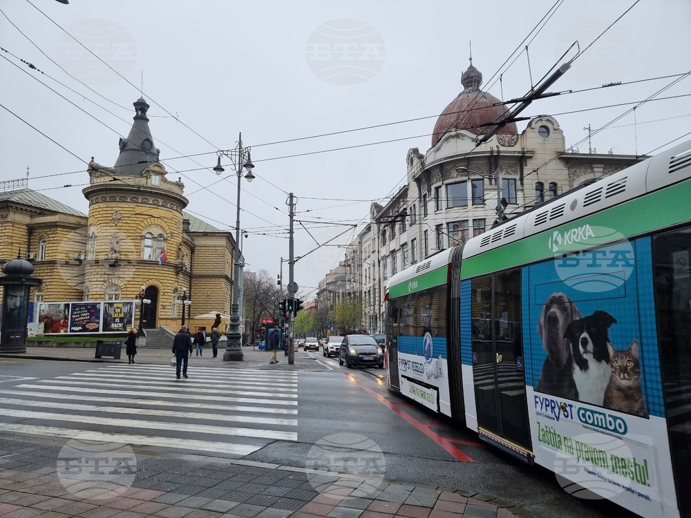 Засилва се натискът над Сърбия да се присъедини към санкциите срещу Русия, коментират белградски издания