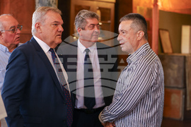 Анжел Вагенщайн - поклонение