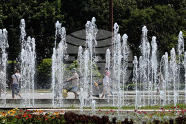 НДК - фонтани - изглед