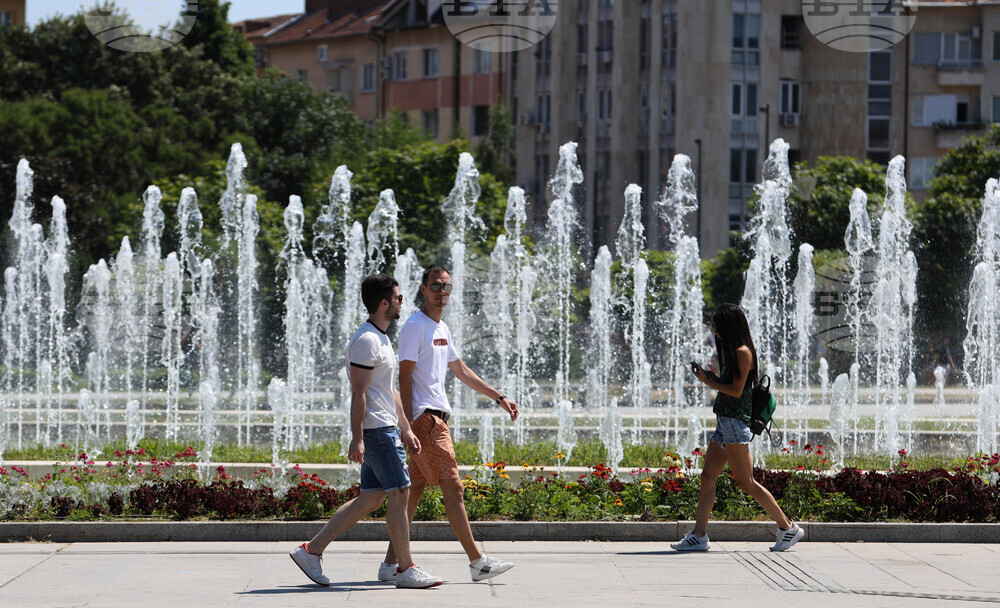 НДК - фонтани - изглед