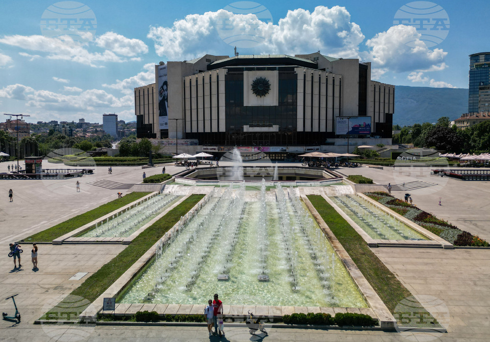 НДК - фонтани - изглед