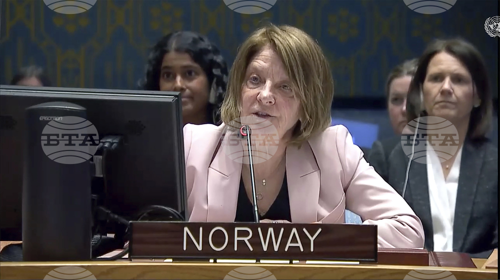 Норвегия разследва бивша посланичка и нейния съпруг дипломат за връзките им с Епстийн 