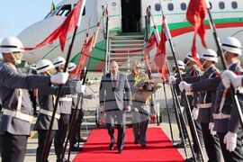 Португалия - президент - посрещане