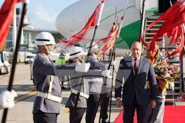 Португалия - президент - посрещане