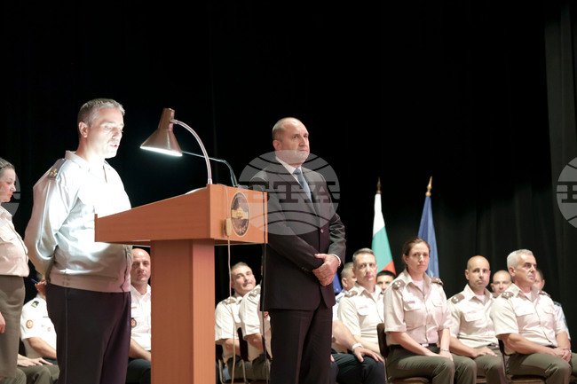 Военна академия „Г. С. Раковски“ - връчване на дипломи - Румен Радев